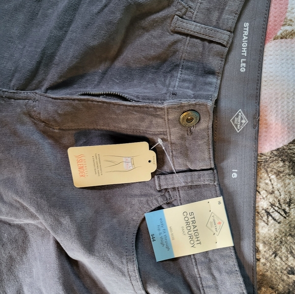 Pants - Picture 3 of 5